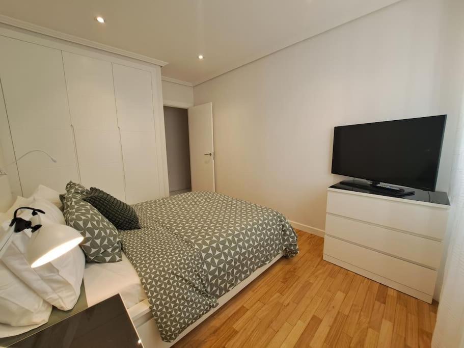 Ferienwohnung Panxon, A Unos Metros De La Playa. Nigrán Exterior foto